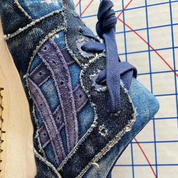 🔥 1 of 1 ASICS Denim bleach Destroyed Shoes 9 🔥 - Picture 10 of 12